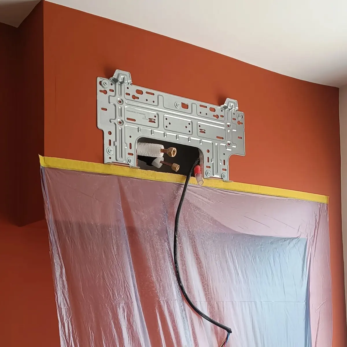 Suporte fixado com parede protegida